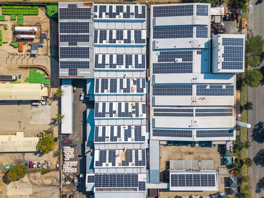 lumasol-NCP-660kW-Solar-Installation-with-Custom-Cantilevered-Carports